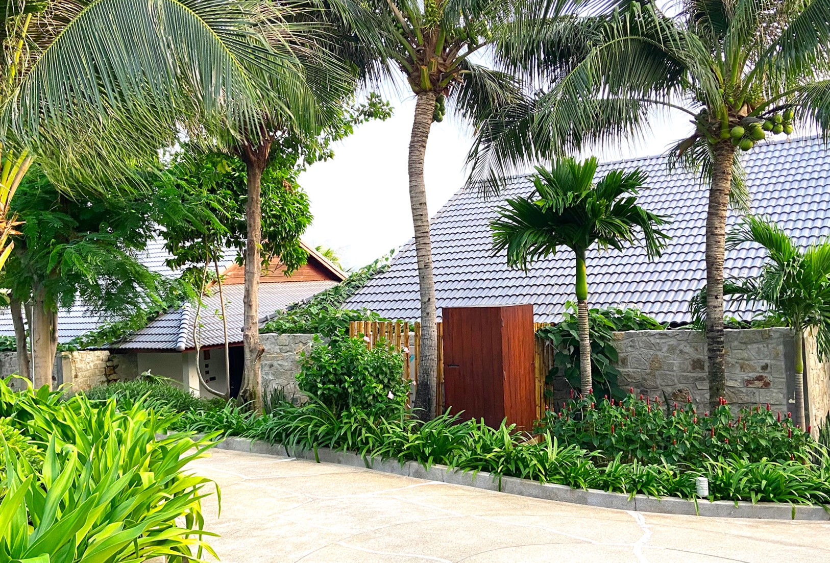 BUNGALOW GARDEN VIEW